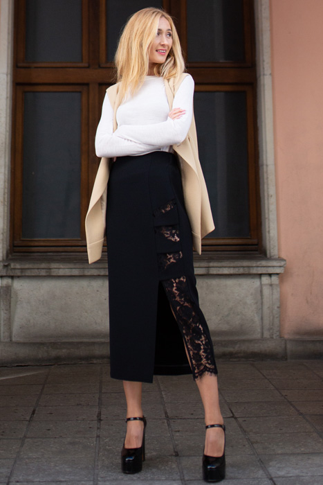 Pitsdetailiga must seelik (XS,S,M,L)