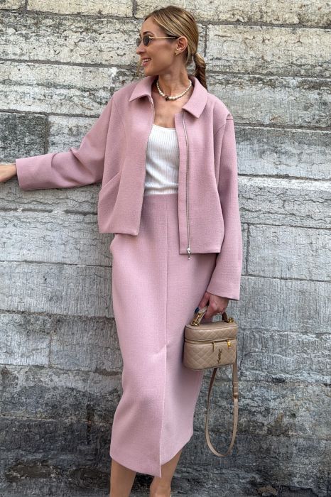 Puudriroosa bomber ja midiseelik