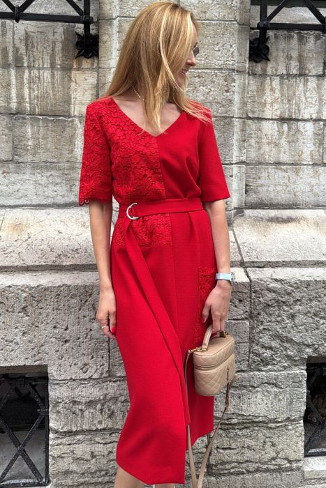 -40% Pitsdetailiga punane kleit (S)